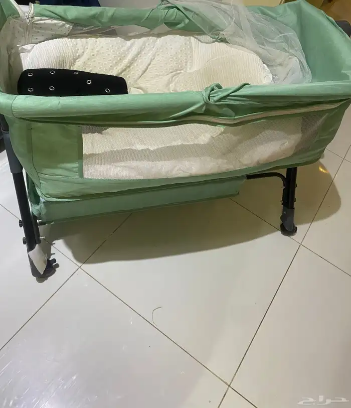سرير اطفال 1