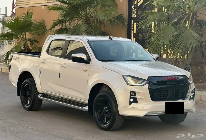 ايسوزو ديماكس 2023 GT (بحالة ممتازة) 3