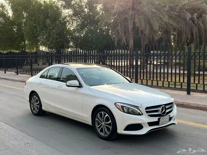 مرسيدس C300 2015 ( بحالة الوكالة ) 30
