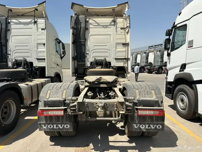 فولفو رأس 2  4 Volo Truck FH460HP2025 3