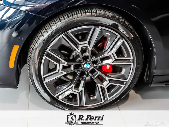 اجمل 2024 BMW 530i - فل اوبشن شبه جديده وسعر مميز جدا 12