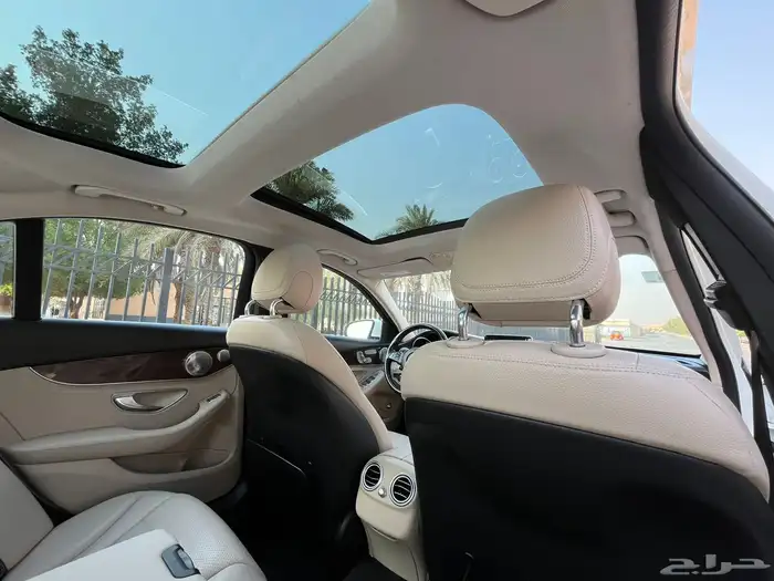 مرسيدس C300 2015 ( بحالة الوكالة ) 37