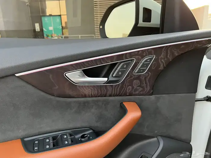 اودي 2020 Q8 S line 10