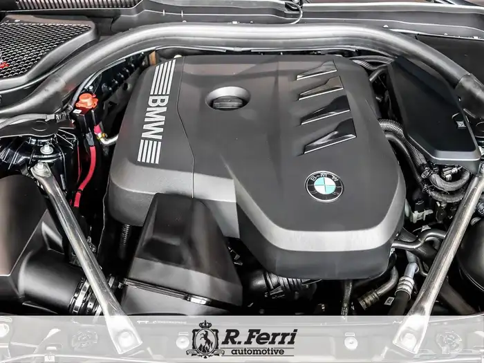 اجمل 2024 BMW 530i - فل اوبشن شبه جديده وسعر مميز جدا 13