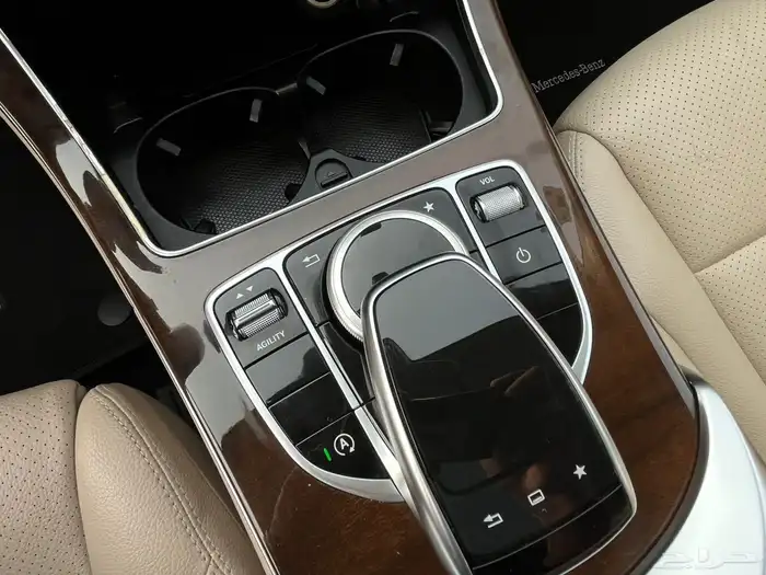 مرسيدس C300 2015 ( بحالة الوكالة ) 49