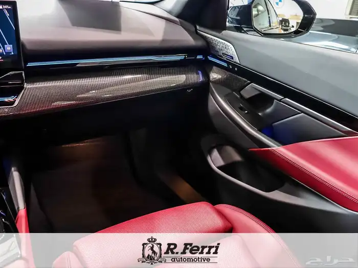 اجمل 2024 BMW 530i - فل اوبشن شبه جديده وسعر مميز جدا 8