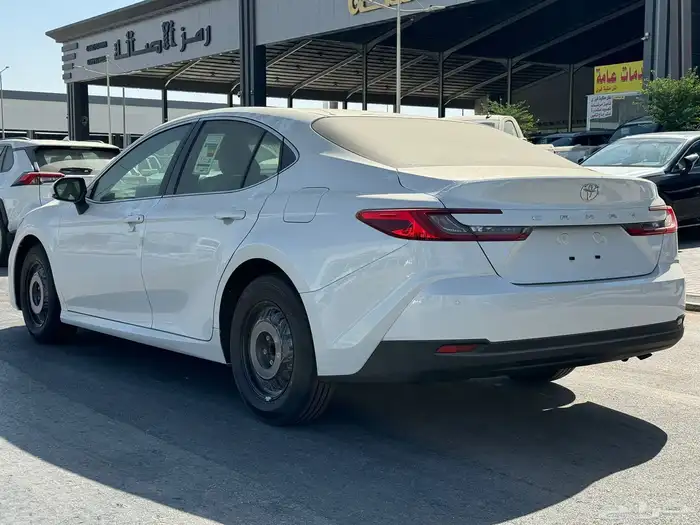 كامري 2025 E طيس بريمي 5