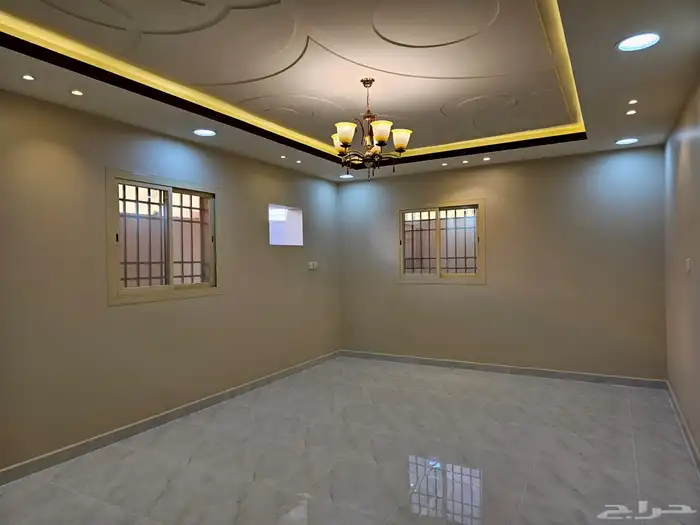 شقة فاخرة بتبوك للإيجار في حي مروج الامير 3