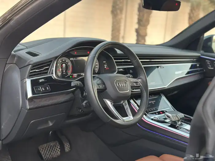 اودي Q8 2023 بلاك ادشن 14