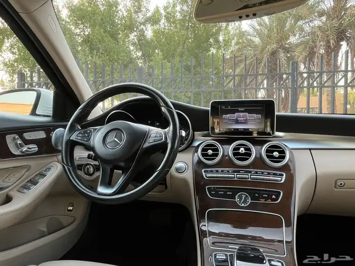 مرسيدس C300 2015 ( بحالة الوكالة ) 53