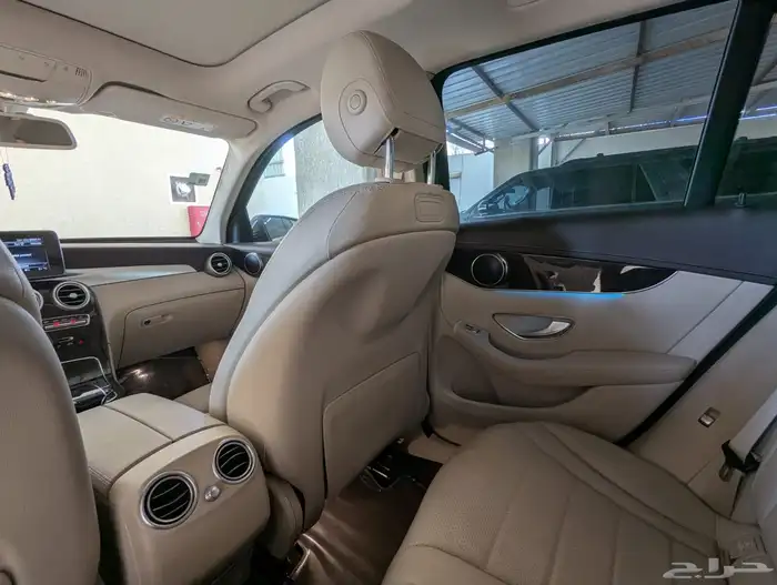 2018 Mercedes-Benz GLC 250 AMG Line 4MATIC 7