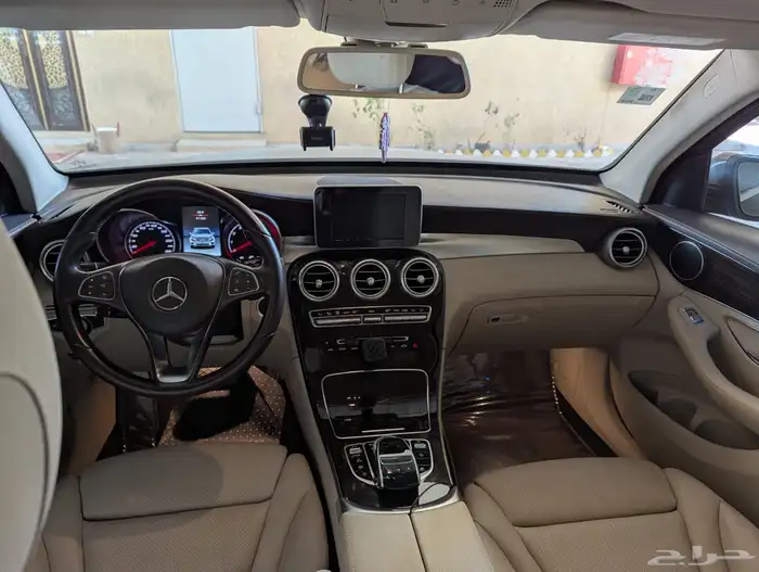 2018 Mercedes-Benz GLC 250 AMG Line 4MATIC 4