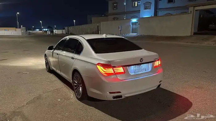 بي ام 740 Li موديل 2010 فل كامل 2