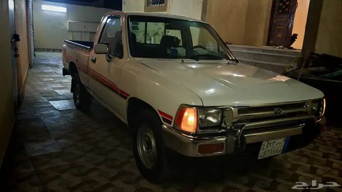 هايلوكس لوحة مميزة مجددة موديل 1989 17
