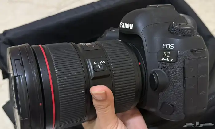 كاميرا كانون camera canon 5D Mark IV مع عدسة 24-70mm 1