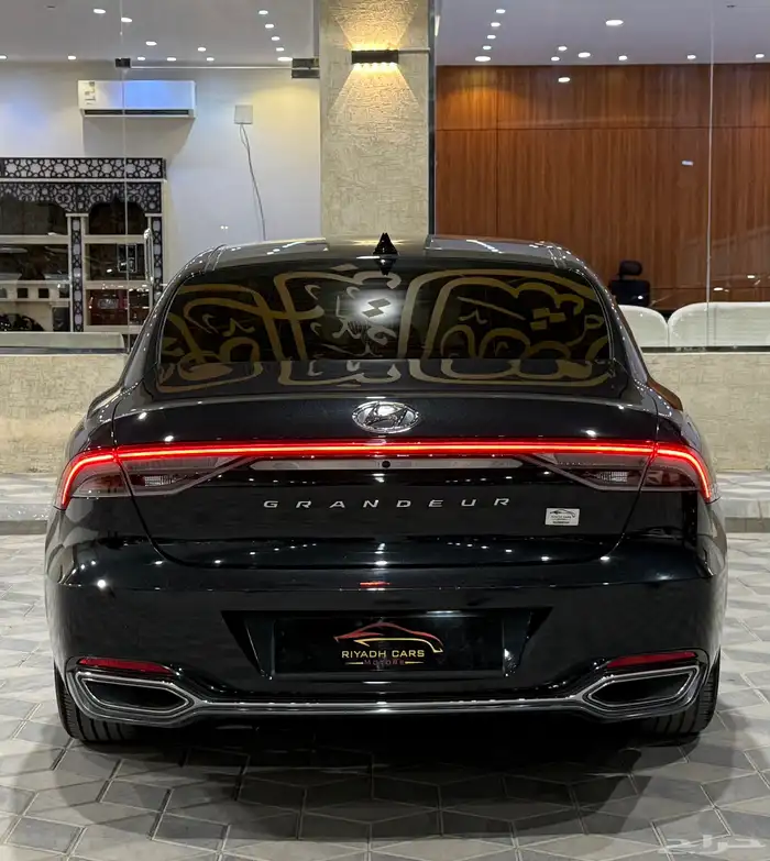هيونداي ازيرا 2020 V6(بحالة ممتازة) 3