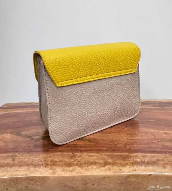 شنطة درجة رجال الاعمال لخطوط السعودية 1