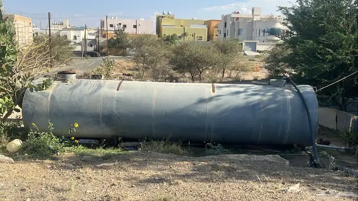 تانكي 14طن للبيع فيه بعض الحمات للبيع 0