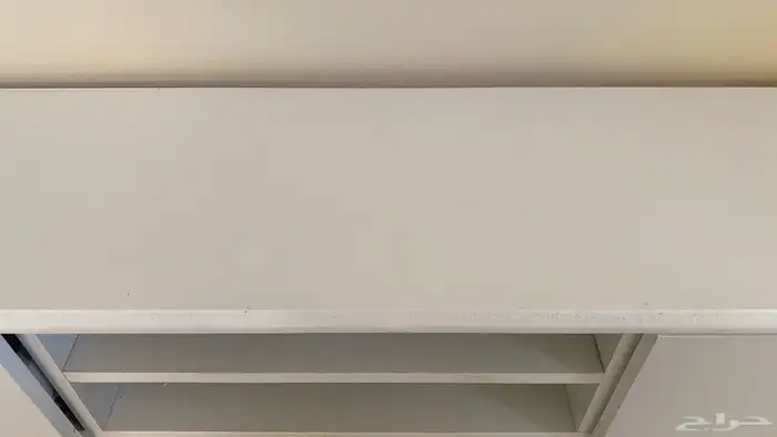 طاولة تلفزيون 4