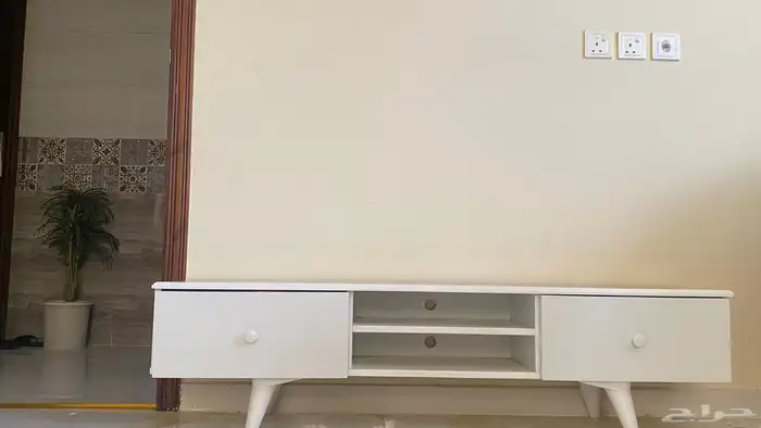طاولة تلفزيون 2