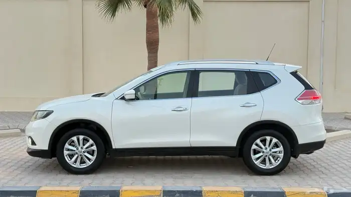 اكس تريل 2015 7 مقاعد دبل 1