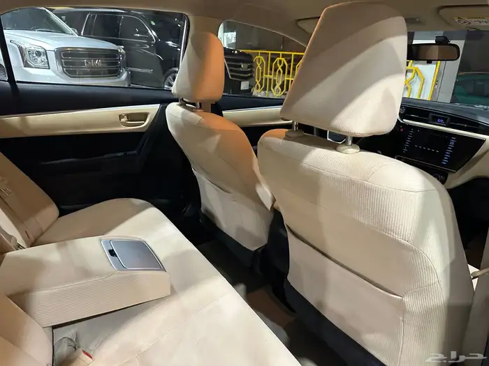 تويوتا كورولا2018 نضيفه جدا 1600cc(تم البيع) 7