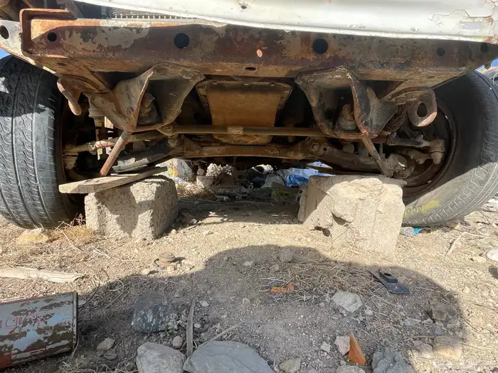 قطع سيارة تشليح فقط 4