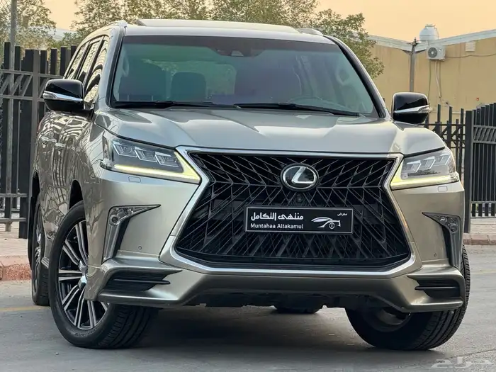 لكزس LX570 S 2019 6