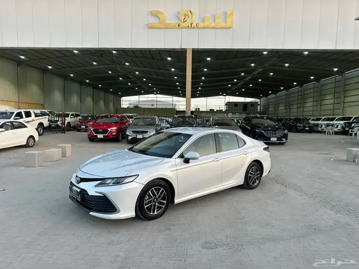 تويوتا كامري LE مطور 2023 0