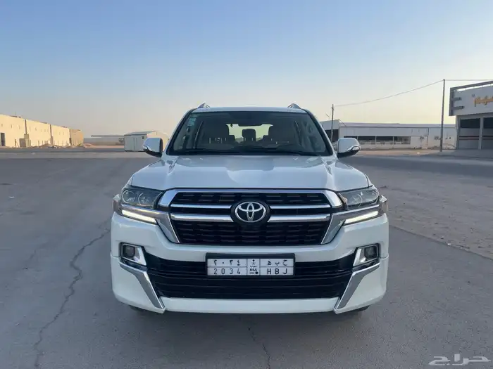 لاندكروزر 2018 1