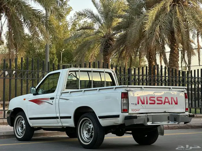 نيسان ددسن غماره موديل 2013 سعودي قير عادي 6