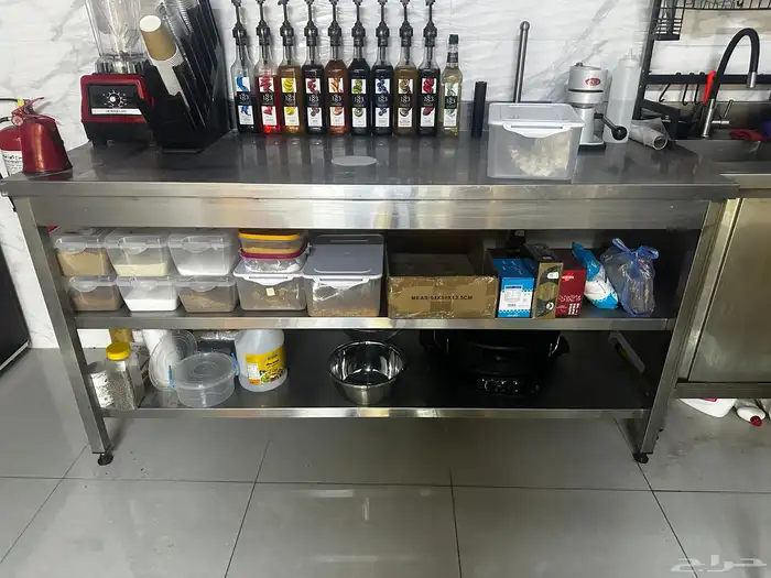 اغراض مطعم للتقبيل او مع المحل 23