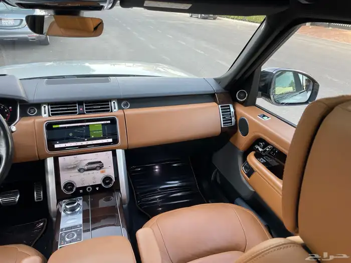 رنج روفر فوج SE V8 2018 ناغي ( بحالة الوكالة ) 32