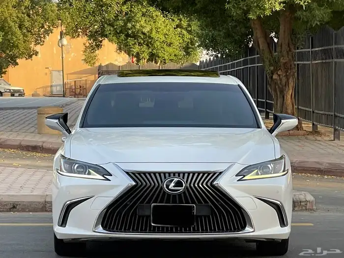 لكزس-2020-ES300h(ممشي88الف) 0