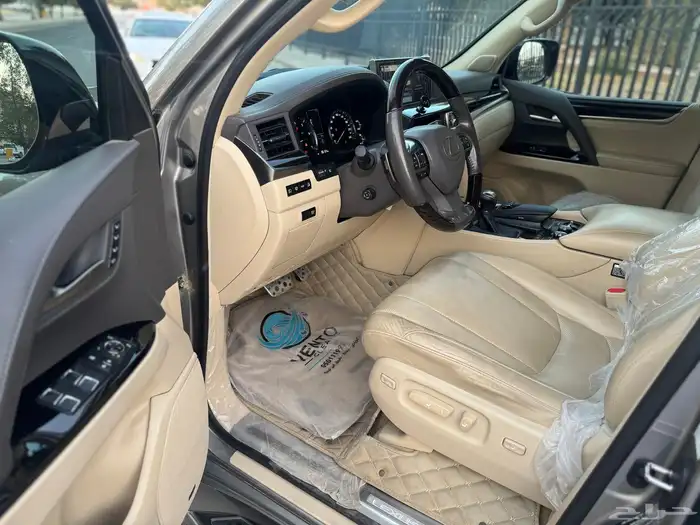 لكزس LX570 S 2019 22