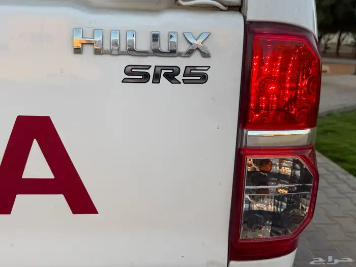 تويوتا هايلوكس 2014 غمارتين GLX سعودي مخزنه 10