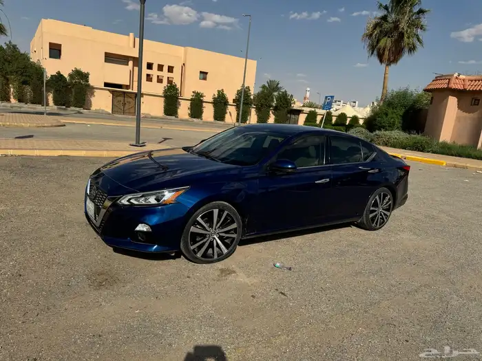 نيسان التيما 2020 ازرق فل كامل للبيع 11