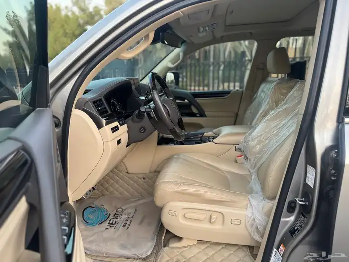 لكزس LX570 S 2019 21