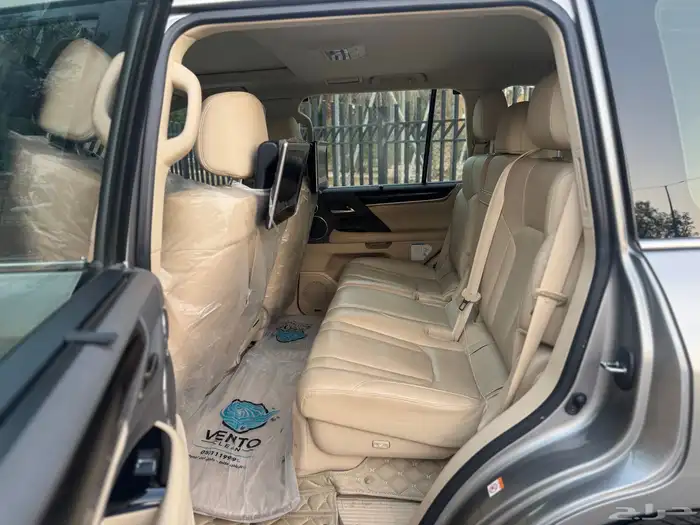 لكزس LX570 S 2019 15
