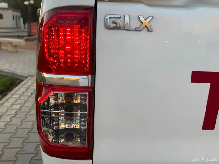 تويوتا هايلوكس 2014 غمارتين GLX سعودي مخزنه 11
