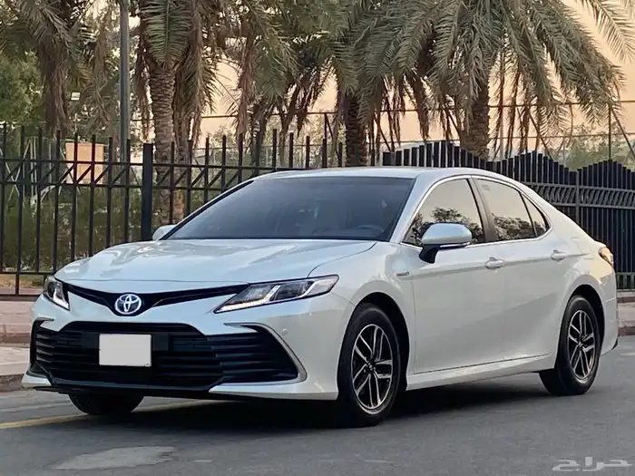 تويوتا كامري   2023 استاندر مطور هايبرد 3
