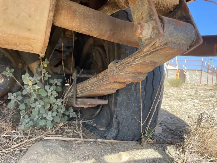 قطع سيارة تشليح فقط 9