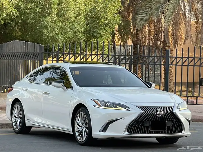 لكزس-2020-ES300h(ممشي88الف) 1