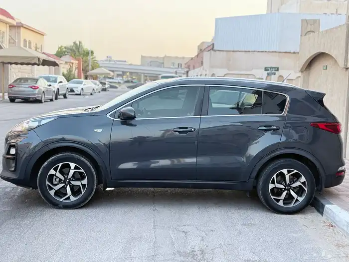 كيا سبورتاج 1600 cc 4