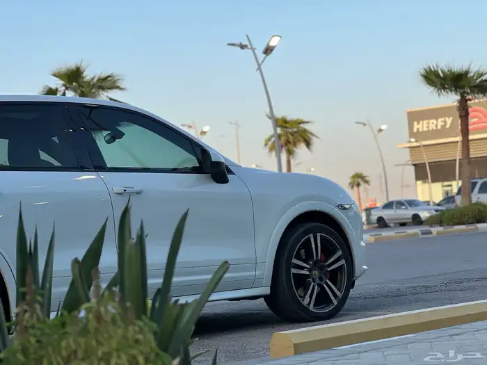 بورش كايين جي تي اس.GTS 9