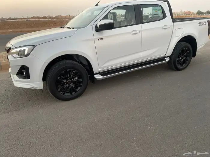 اسيوزو 2025 ديماكس جي تي فل كامل وكاله ماشي 6500 فقط 2