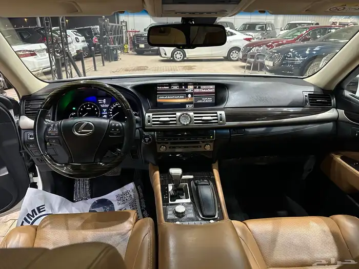 لكزس LS600 موديل 2015 فل كامل هايبرد 20