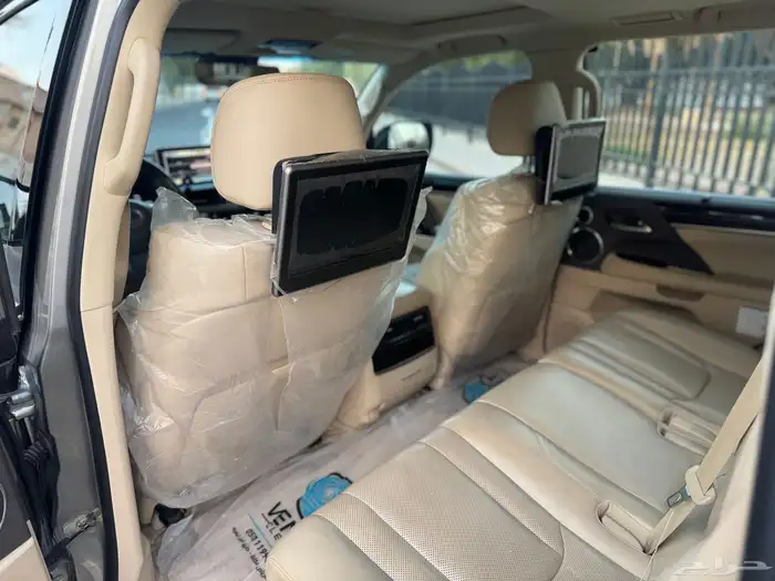 لكزس LX570 S 2019 17