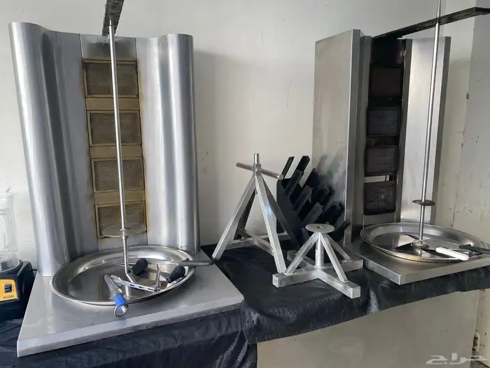 عدة مطعم شاورما كاملة للبيع بسبب الخروج النهائي 0