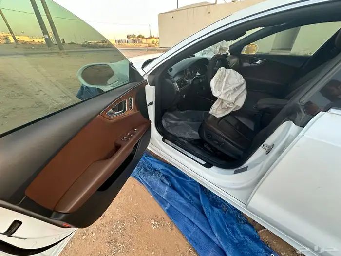للبيع اودي A7 2012. فل كامل 10